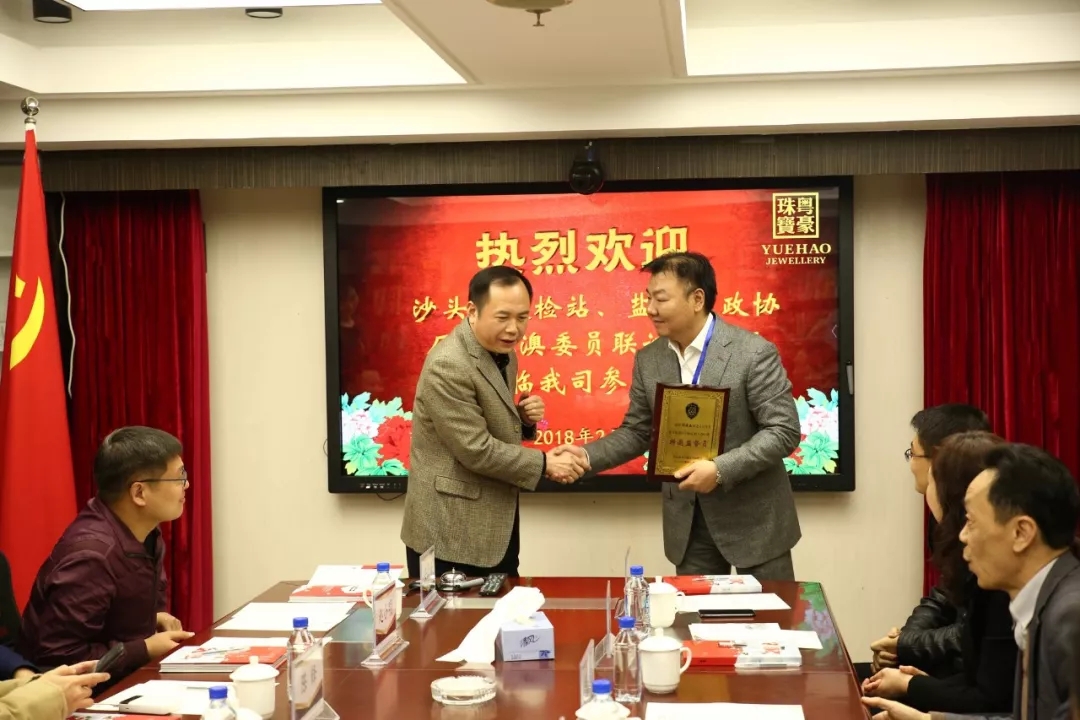 640.webp (8).jpg 640.webp (8).jpg